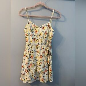 City triangles new with tags short floral ruffle front dress, size 3 juniors